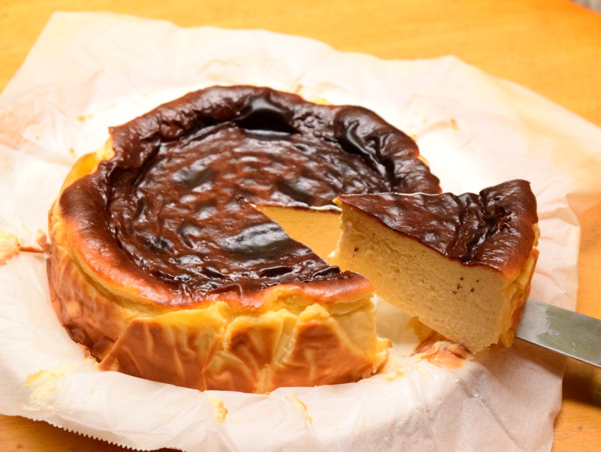 バスクチーズケーキ 低糖質なのに濃厚で美味しく満足感が半端ないレシピを紹介 オトコ中村の楽しい毎日