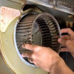 シロッコファンを取り付ける