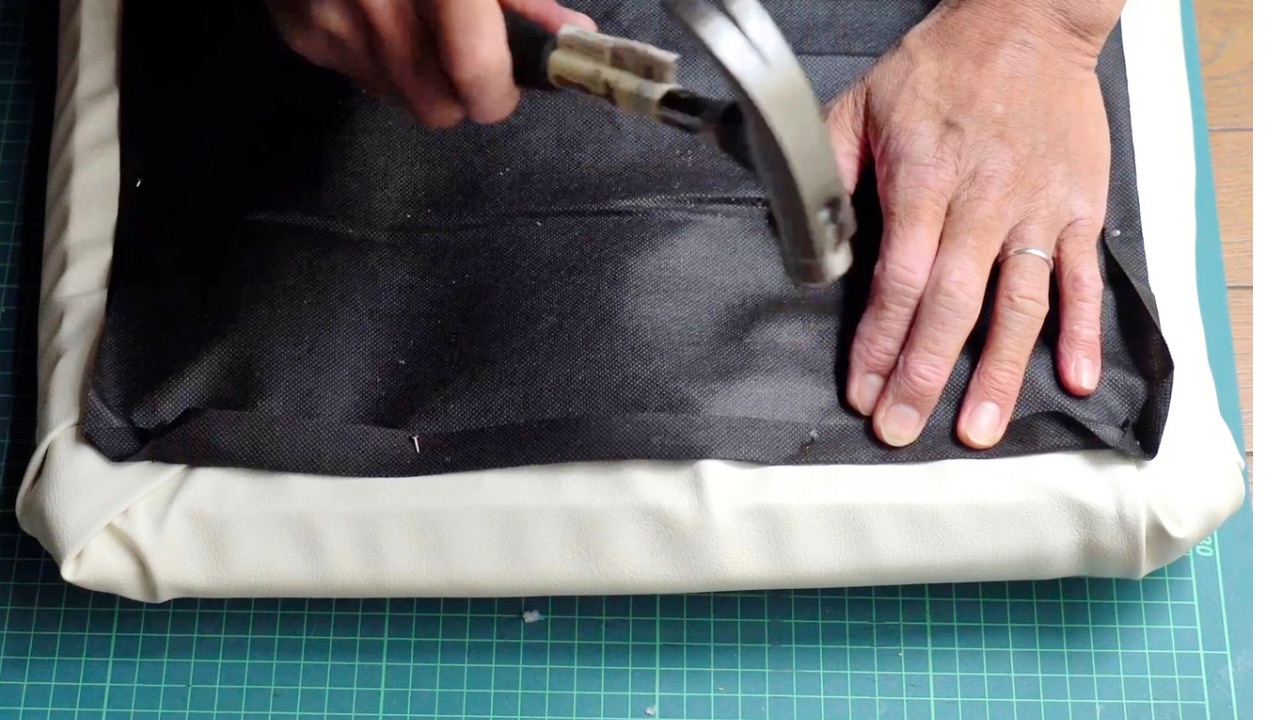 椅子の座面張替え